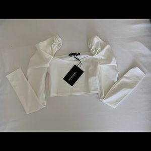 White puff shoulder long sleeve top